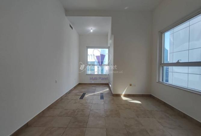 129736008 - Property Image 2