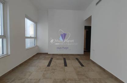 Apartment - 3 Bedrooms - 4 Bathrooms for rent in Hamdan Street - Abu Dhabi Apartment - 3 Bedrooms - 4 Bathrooms for rent in Hamdan Street - Abu Dhabi