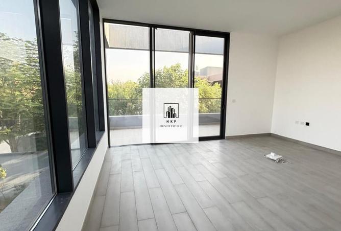 136569207 - Property Image 2
