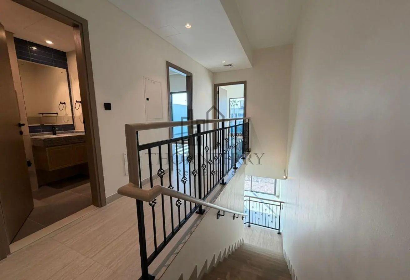 Spacious 5 Bed | Brand New Townhouse | Single Row photo 10