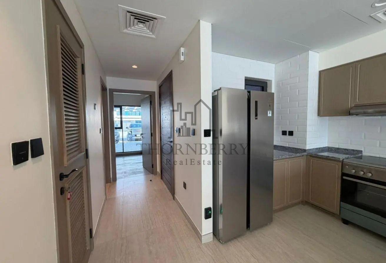 Spacious 5 Bed | Brand New Townhouse | Single Row photo 8