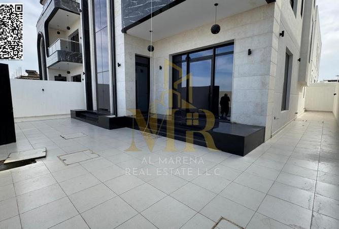 82390937 - Property Image 3