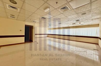 Office Space - Studio - 1 Bathroom for rent in Muwaileh 29 Building - Muwaileh - Sharjah