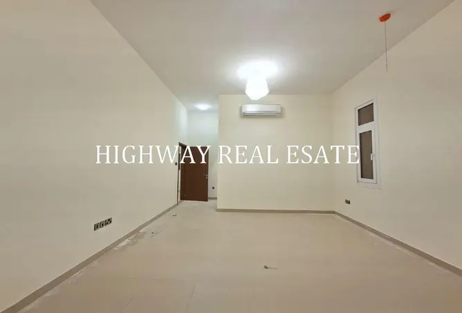 156936106 - Property Image 3