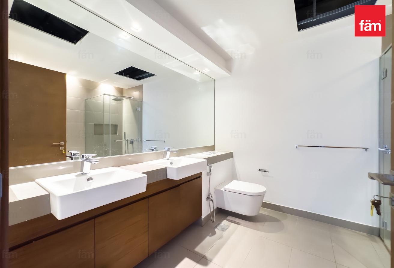 Family Living | Premium Location | Spacious photo 12
