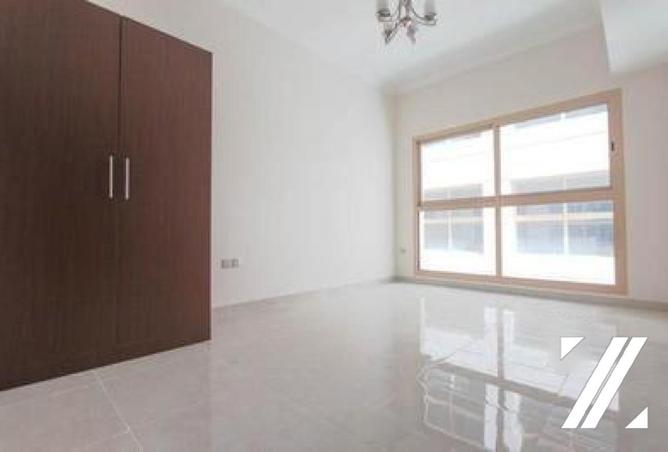 70280981 - Property Image 3