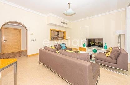 Apartment - 2 Bedrooms - 3 Bathrooms for rent in Al Hamri - Shoreline Apartments - Palm Jumeirah - Dubai