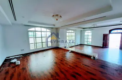 فيلا - 5 غرف نوم - 7 حمامات للايجار في منطقة القرهود - دبي