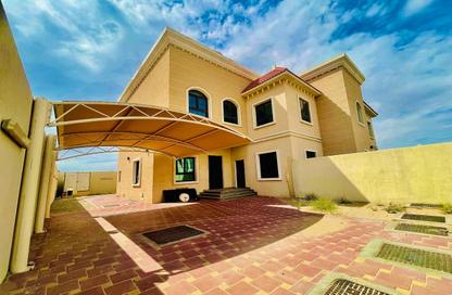 Villa - 4 Bedrooms - 5 Bathrooms for rent in Al Hooshi Villas - Hoshi - Al Badie - Sharjah