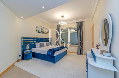 Apartment - 3 Bedrooms - 4 Bathrooms for rent in Al Khushkar - Shoreline Apartments - Palm Jumeirah - Dubai
