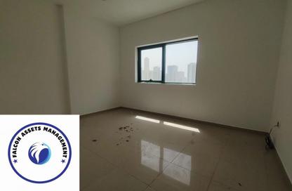Apartment - 1 - 1 for rent in New Al Taawun Road - Al Taawun - Sharjah