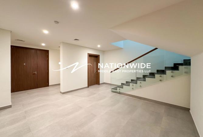 6-bed villa in Fay Alreeman · Vacant — photo 2
