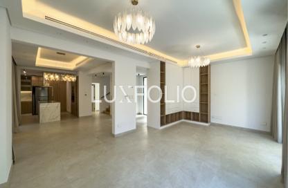 Villa - 4 - 5 for rent in Meadows 1 - Meadows - Dubai