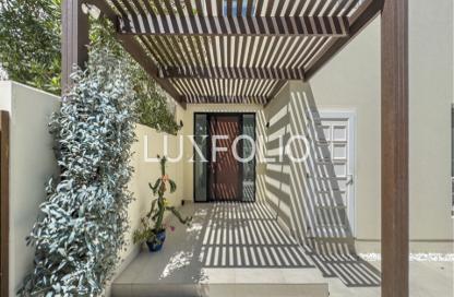 Villa - 4 - 5 for rent in Meadows 1 - Meadows - Dubai