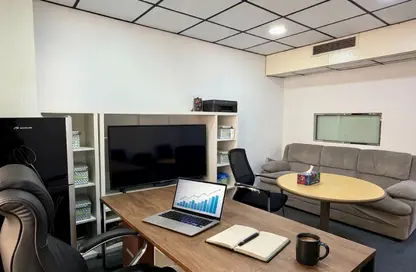 Office Space - Studio - 4 Bathrooms for rent in Sony Building - Al Raffa - Bur Dubai - Dubai