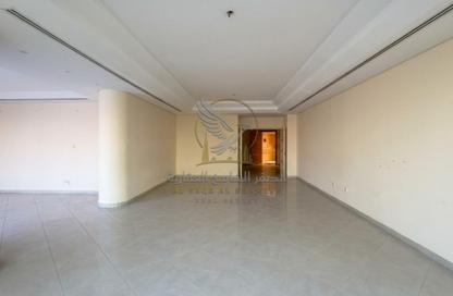 Apartment - 4 - 5 for rent in Al Majaz 3 - Al Majaz - Sharjah Apartment - 4 - 5 for rent in Al Majaz 3 - Al Majaz - Sharjah