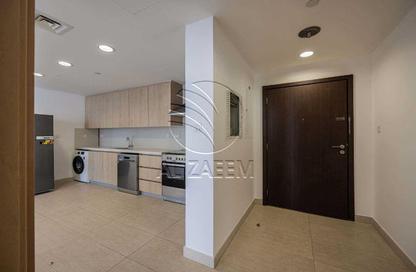 Apartment - 1 Bedroom - 1 Bathroom for rent in Building B - Al Zeina - Al Raha Beach - Abu Dhabi