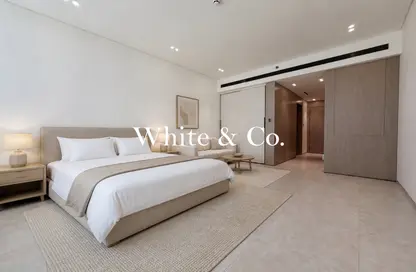 Apartment - 1 Bathroom for sale in Binghatti Ivory - Dubai Healthcare City 2 - Al Jaddaf - Dubai