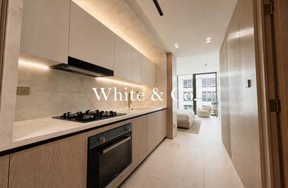 Apartment - Studio - 1 for sale in Binghatti Ivory - Dubai Healthcare City 2 - Al Jaddaf - Dubai