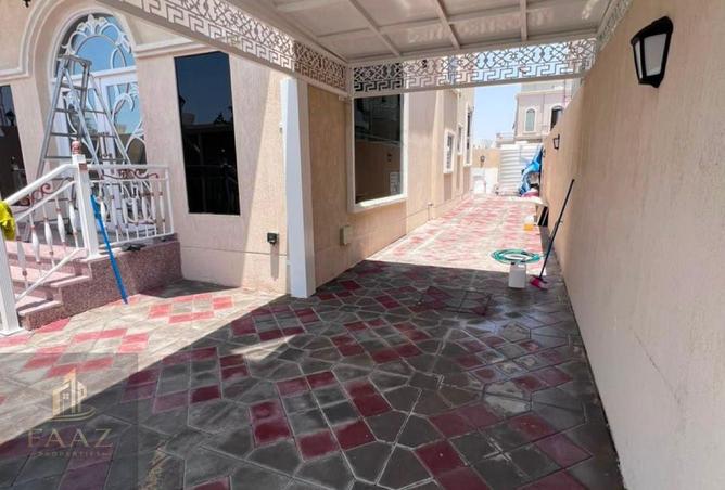132493990 - Property Image 3