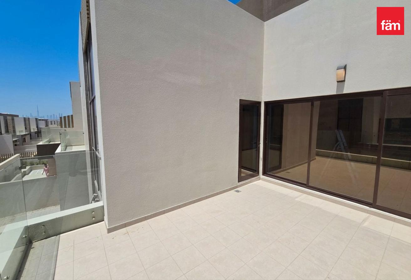 Brand New | Middle Unit | Terrace | Near Pool photo 15