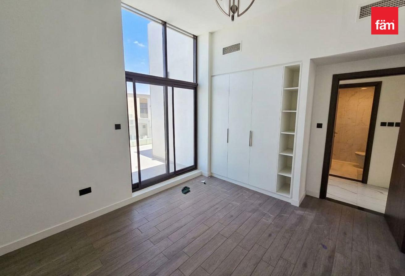 Brand New | Middle Unit | Terrace | Near Pool photo 9