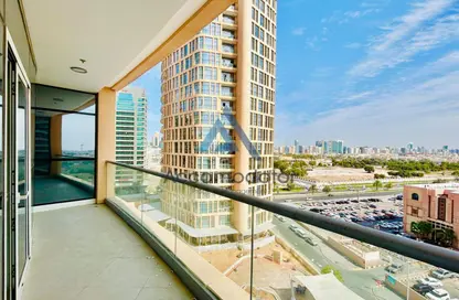Duplex - 3 Bedrooms - 4 Bathrooms for rent in United Square - Al Khalidiya - Abu Dhabi