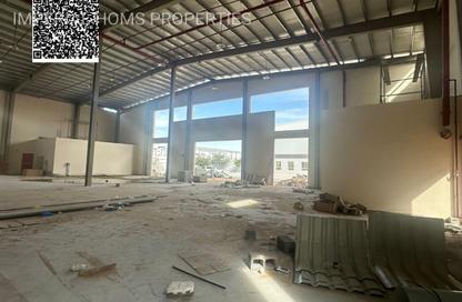 Warehouse - Studio - 2 Bathrooms for rent in Umm Al Thuoob - Umm Al Quwain