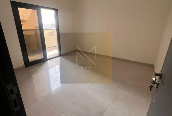 81938318 - Property Image 3