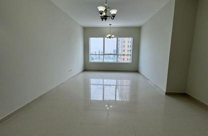 Apartment - 4 Bedrooms - 5 Bathrooms for rent in Thuraya Al Majaz Building - Al Majaz 3 - Al Majaz - Sharjah
