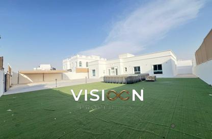 Villa - 4 Bedrooms - 7 Bathrooms for rent in Nad Al Sheba 4 - Nad Al Sheba - Dubai Villa - 4 Bedrooms - 7 Bathrooms for rent in Nad Al Sheba 4 - Nad Al Sheba - Dubai