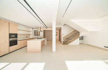 Villa - 3 Bedrooms - 5 Bathrooms for rent in Springs 6 - The Springs - Dubai