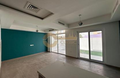 Townhouse - 3 - 3 for rent in Aquilegia - Damac Hills 2 - Dubai