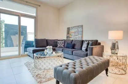 Apartment - 2 Bedrooms - 4 Bathrooms for rent in Daisy - Al Furjan - Dubai