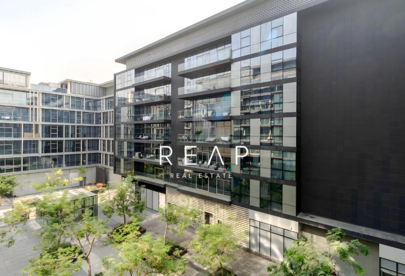 Courtyard View | Fully Upgraded | Spacious Layout photo 20