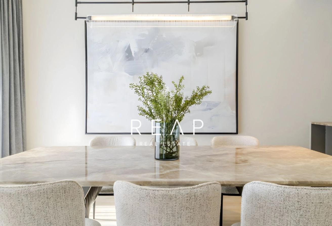 Courtyard View | Fully Upgraded | Spacious Layout photo 15