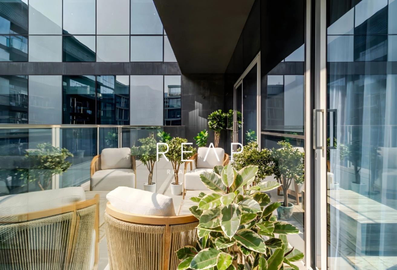 Courtyard View | Fully Upgraded | Spacious Layout photo 24
