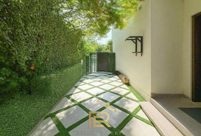 70278942 - صورة العقار 2