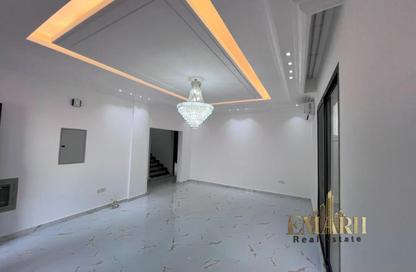 Villa - 5 Bedrooms - 7 Bathrooms for sale in Al Yasmeen 1 - Al Yasmeen - Ajman