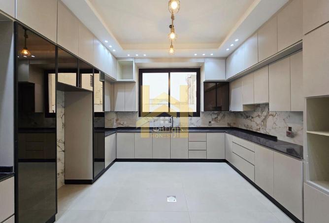 77403086 - Property Image 3