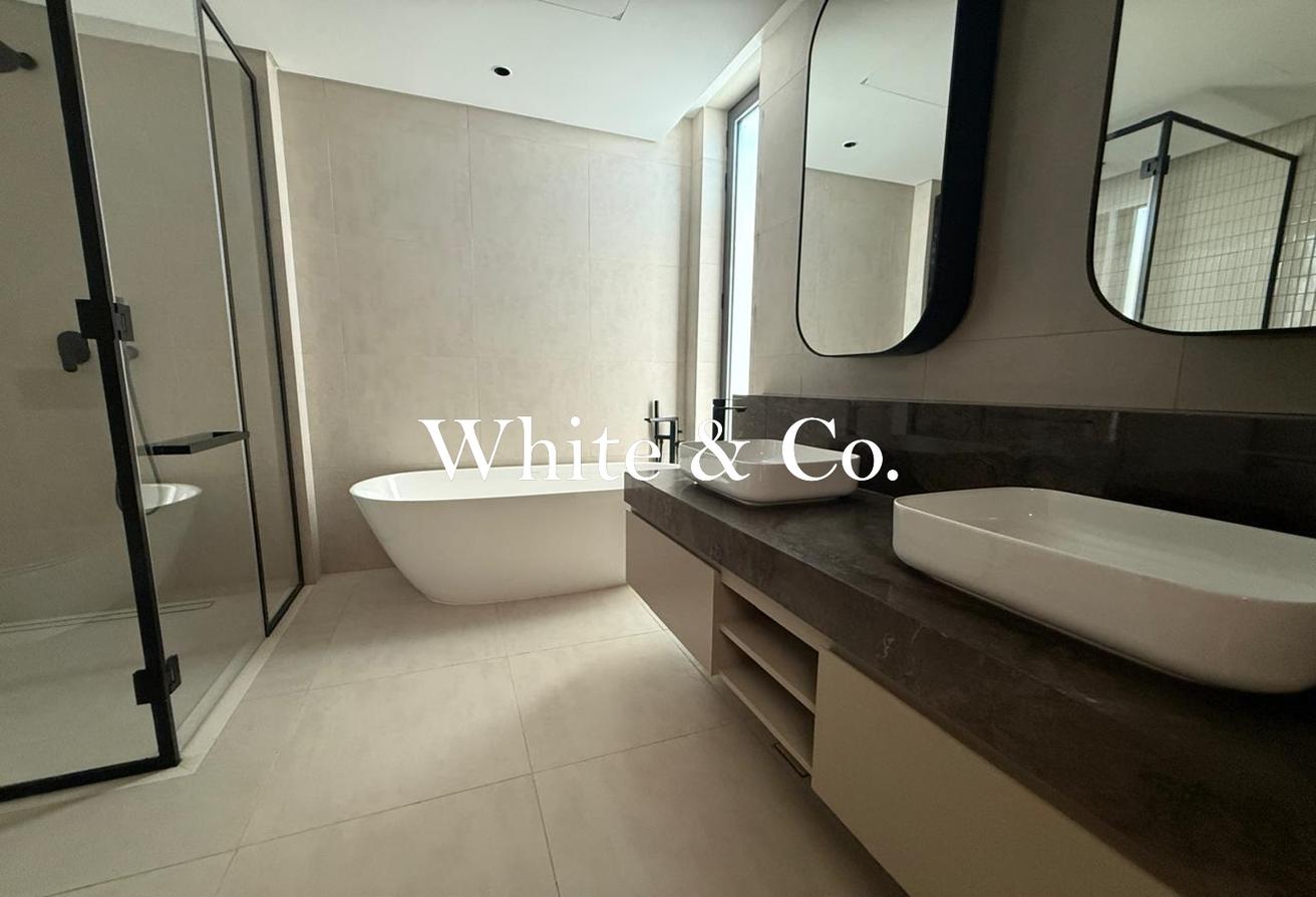 Private pool | Closed kitchen | Single row photo 10