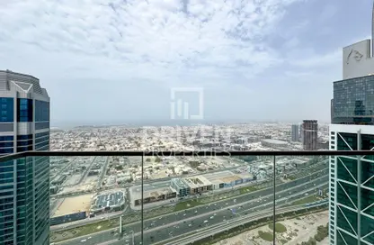 شقة - 2 غرف نوم - 2 حمامات للايجار في فندق ومساكن برج باراماونت - الخليج التجاري - دبي