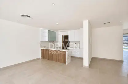 Villa - 5 Bedrooms - 6 Bathrooms for rent in California Residence - California Village - Dubai Land - Dubai