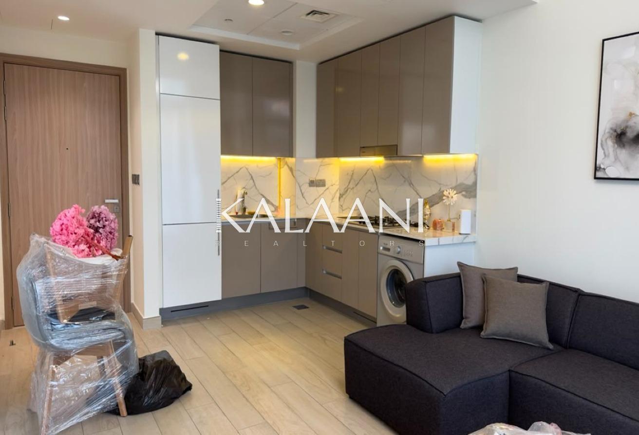 SPACIOUS | BEST PRICE | FURNISHED photo 16