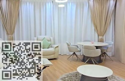 شقة - 2 غرف نوم - 3 حمامات للايجار في أورينت تاور 1 - أورينت تاور - البستان - عجمان