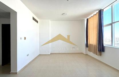شقة - 1 حمام للايجار في برج الاتحاد - السير - رأس الخيمة