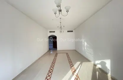 Apartment - 2 Bedrooms - 2 Bathrooms for rent in New Al Taawun Road - Al Taawun - Sharjah