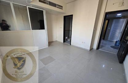 Apartment - Studio - 1 Bathroom for rent in Al Qulaya'ah - Al Sharq - Sharjah