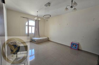 Apartment - 1 Bedroom - 2 Bathrooms for rent in Al Qulaya'ah - Al Sharq - Sharjah