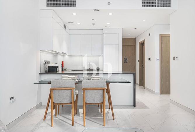 Fully Furnished | Low Floor | View Today photo 3